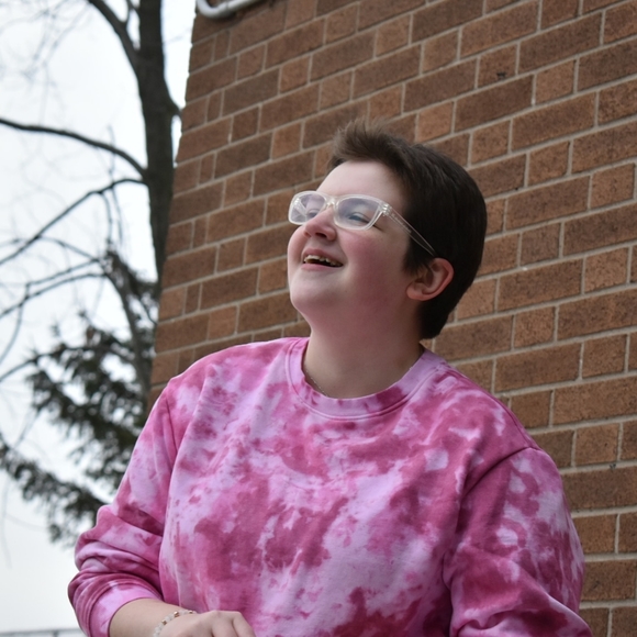 Meet your Posher, Sophie - Picture 2 of 2